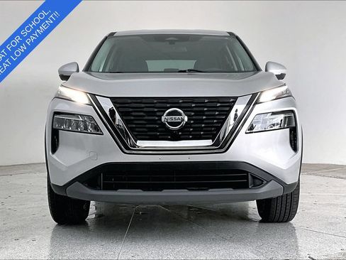 Used 2021 Nissan Rogue SV FWD image 3