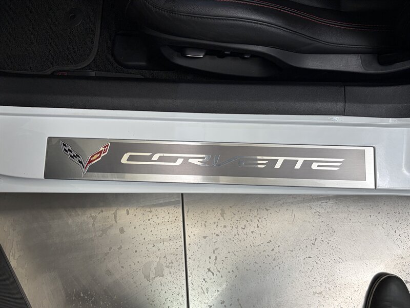Used 2016 Chevrolet Corvette Stingray Coupe w/ 3LT Preferred Equipment Group RWD image 21