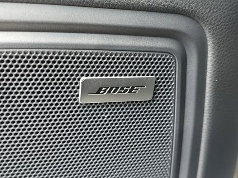 Certified 2025 Porsche Macan image 27