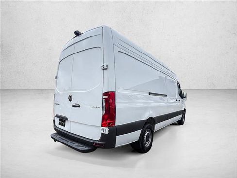 Used 2026 Mercedes-Benz Sprinter 2500 image 5