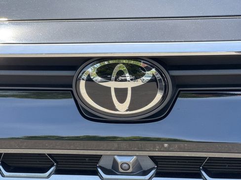 Used 2025 Toyota Grand Highlander AWD Hybrid image 45