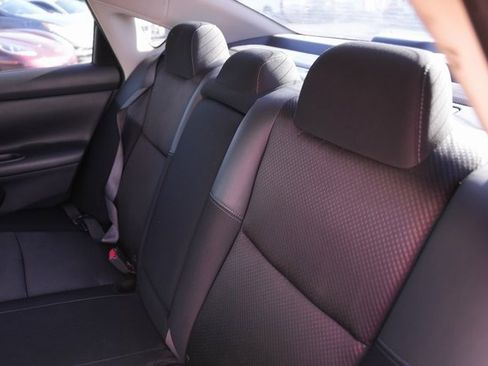 Used 2018 Nissan Altima 2.5 SR w/ Interior Lighting Package image 13