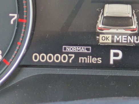 New 2026 Mitsubishi Outlander SE image 32