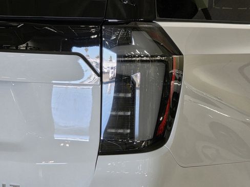 New 2026 Chevrolet Suburban LT w/ Comfort Package image 12