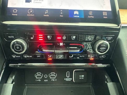 Used 2023 Jeep Grand Cherokee Summit image 28