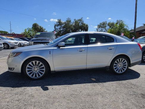 Used 2013 Lincoln MKS FWD image 3
