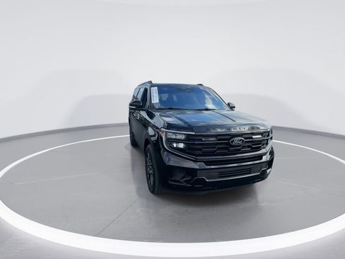 Used 2025 Ford Expedition Max Platinum w/ Stealth Performance Package image 3