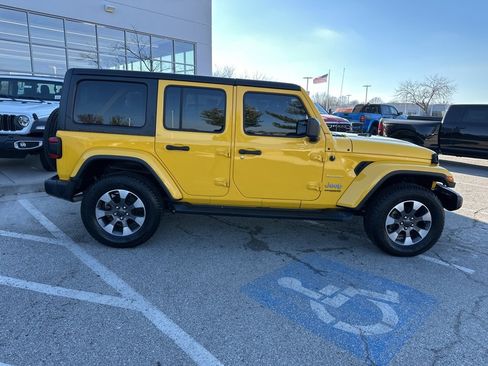 Used 2021 Jeep Wrangler Unlimited Sahara image 36