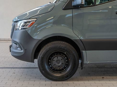 New 2025 Mercedes-Benz Sprinter 2500 image 4