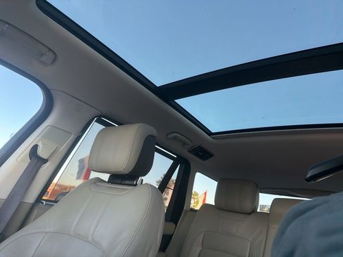 Used 2018 Land Rover Range Rover Long Wheelbase Supercharged image 20