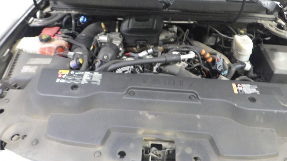 Used 2013 GMC Sierra 2500 Denali w/ Suspension Package, Off-Road AWD/4WD image 11