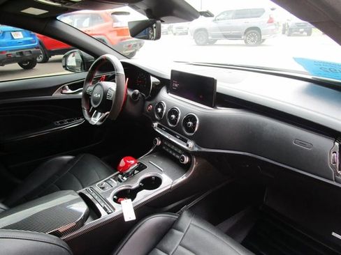 Used 2022 Kia Stinger GT2 AWD/4WD image 22