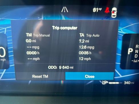 Certified 2025 Volvo XC60 B5 Plus AWD/4WD image 24