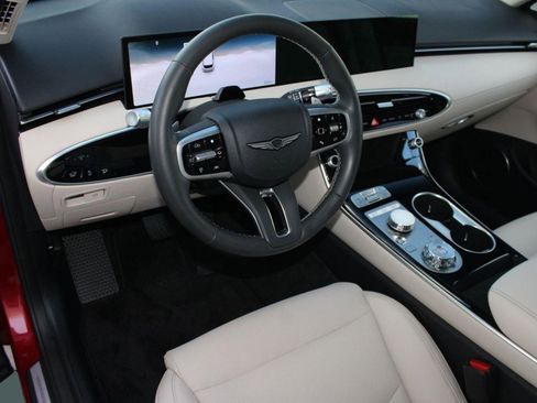 Used 2026 Genesis GV70 2.5T image 4