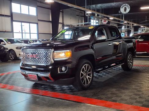 Used 2020 GMC Canyon Denali AWD/4WD image 3