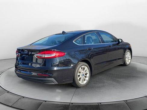 Used 2020 Ford Fusion SE image 5