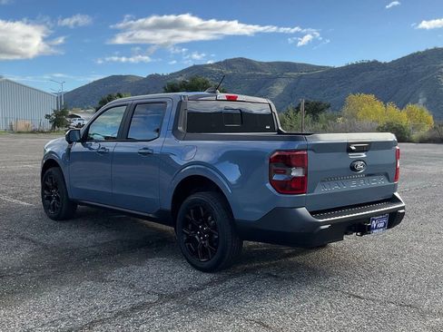 New 2025 Ford Maverick Lariat w/ Black Appearance Package image 4