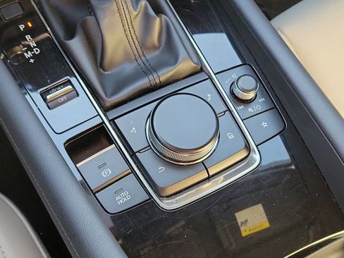 Used 2023 MAZDA MAZDA3 s image 23