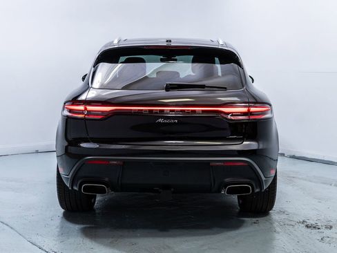 Certified 2026 Porsche Macan AWD/4WD image 6