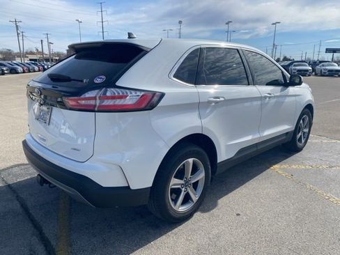 Used 2021 Ford Edge SEL w/ Convenience Package image 4