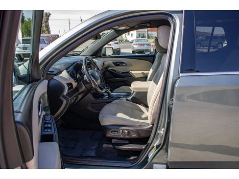 Used 2022 Chevrolet Traverse LT AWD/4WD image 28