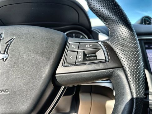 Used 2023 Maserati Levante Modena image 32