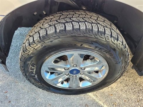 Used 2019 Ford F150 XLT w/ Equipment Group 302A Luxury image 4