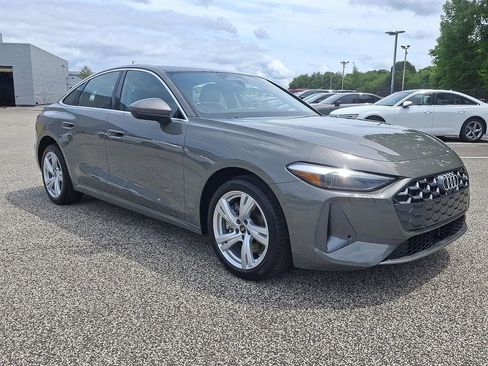 Used 2025 Audi A5 2.0T Premium w/ Convenience Package image 2