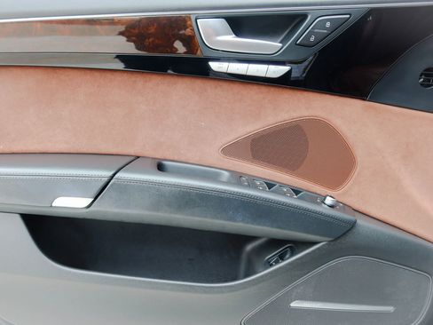 Used 2017 Audi A8 L 3.0T w/ Executive Package image 12