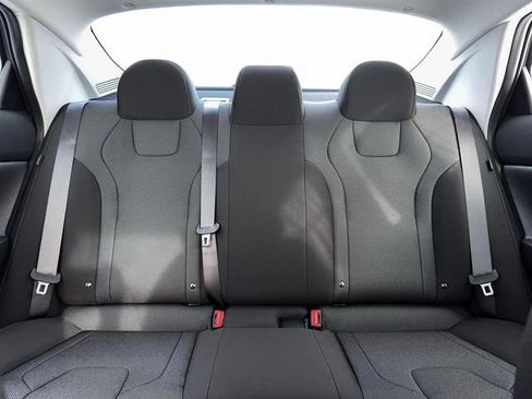 New 2026 Hyundai Elantra SE FWD image 16