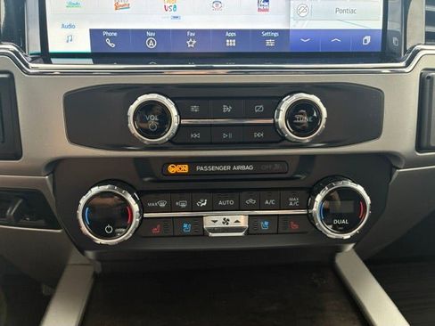 Used 2022 Ford F250 Lariat w/ Chrome Package AWD/4WD image 25