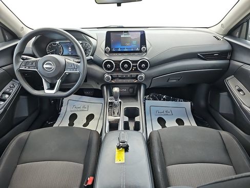 Used 2024 Nissan Sentra SV FWD image 13