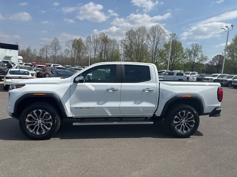 New 2026 GMC Canyon Denali image 2