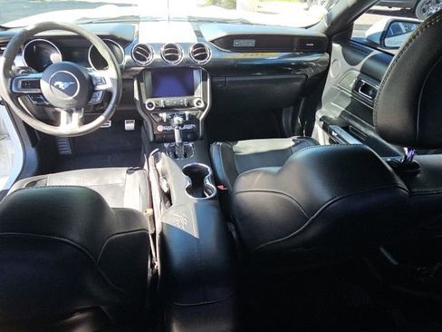 Used 2015 Ford Mustang Premium RWD image 9