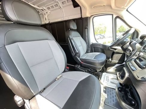 Used 2025 RAM ProMaster 2500 w/ Convenience Group FWD image 34