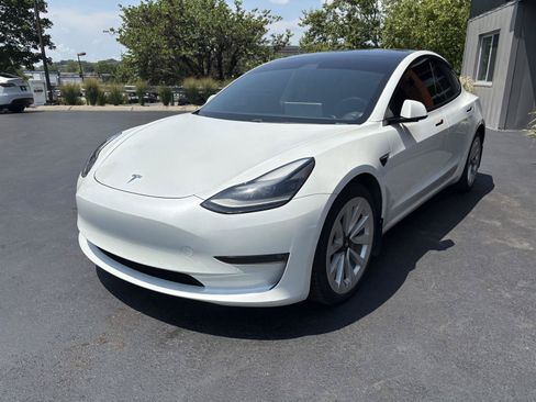 Used 2021 Tesla Model 3 Long Range AWD/4WD image 4