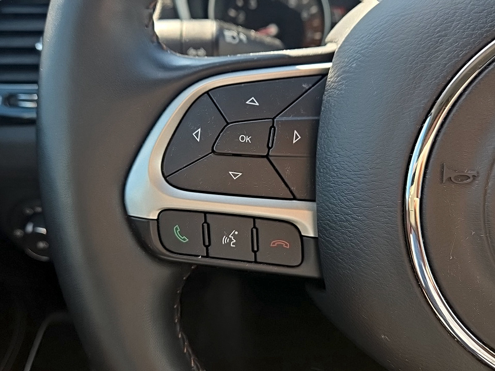 Used 2019 Jeep Compass Limited FWD image 13
