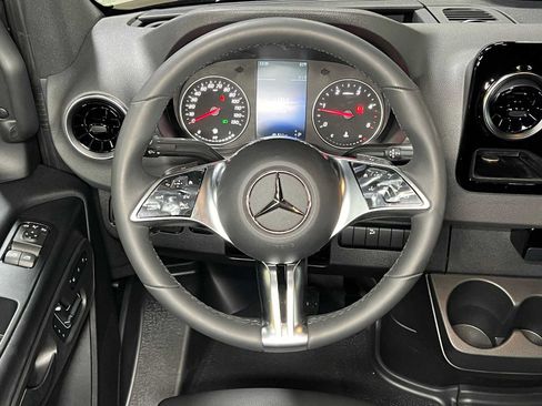 Used 2026 Mercedes-Benz Sprinter 2500 image 23