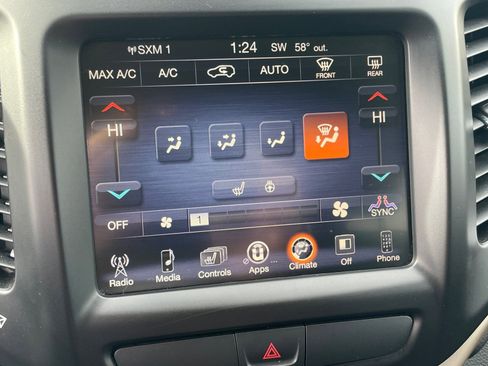 Used 2015 Jeep Cherokee Limited image 17