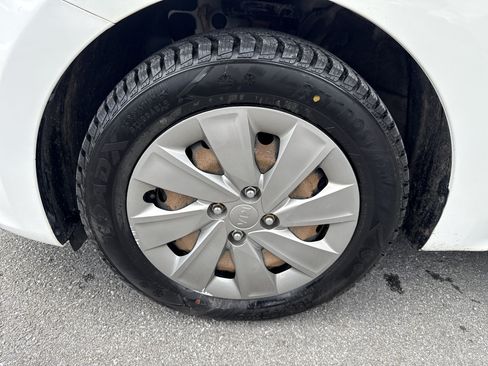 Used 2019 Kia Rio S FWD image 11