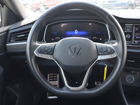 Used 2024 Volkswagen Jetta Sport image 14