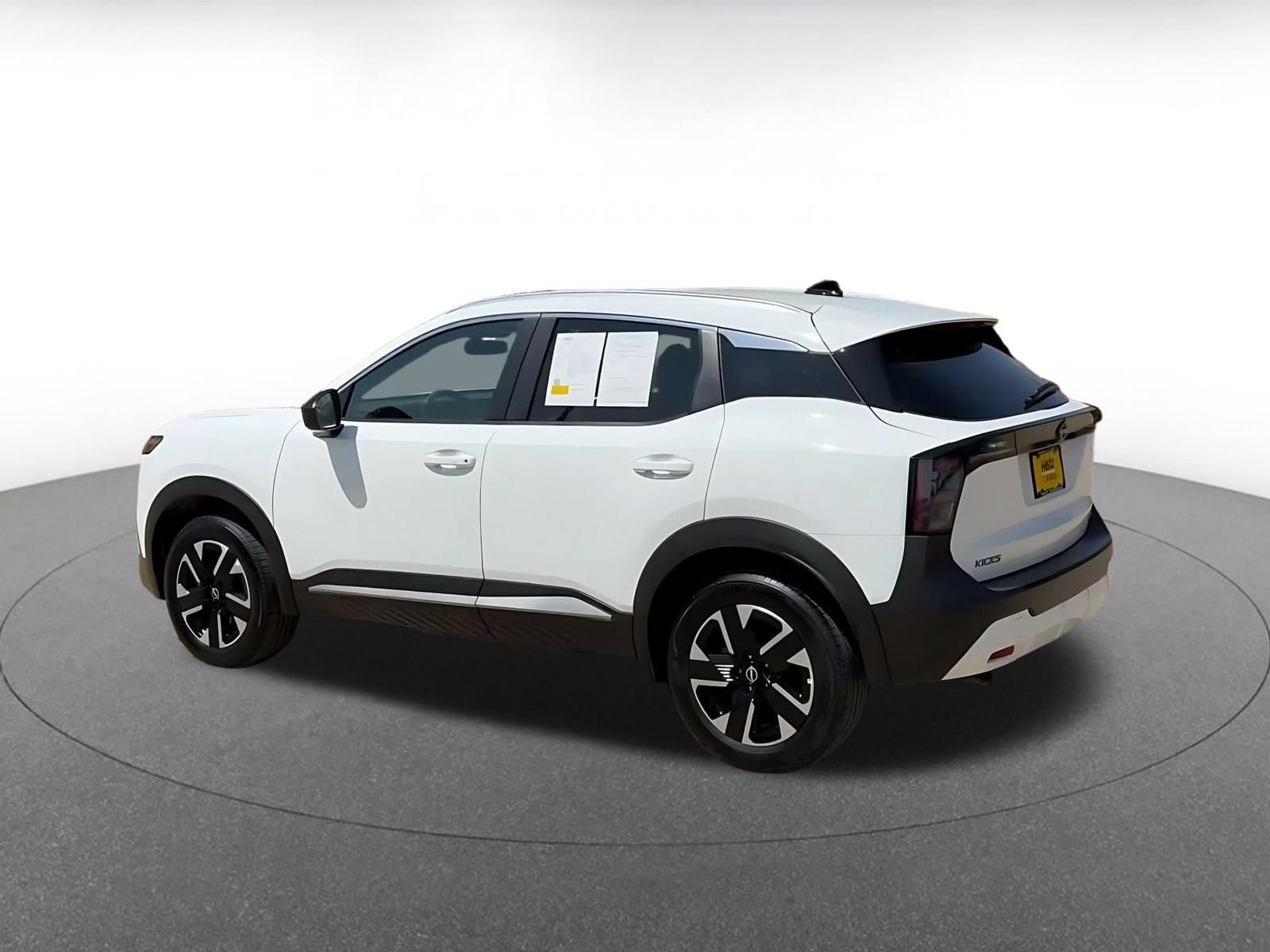 Used 2026 Nissan Kicks SV w/ Cold Weather Package AWD/4WD image 9