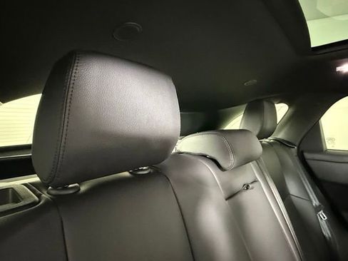 New 2026 Land Rover Range Rover Velar Dynamic SE image 28