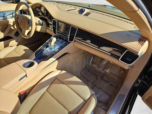 Used 2014 Porsche Panamera image 23