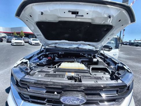 Used 2025 Ford Expedition Max Platinum AWD/4WD image 27