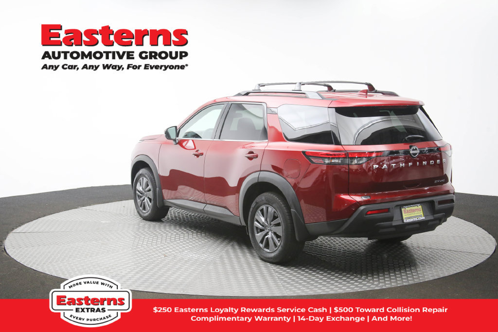 Used 2024 Nissan Pathfinder SV AWD/4WD image 67