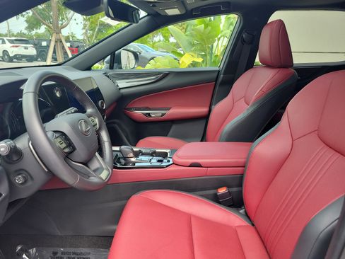 Certified 2025 Lexus NX 250 FWD w/ Premium Package image 22