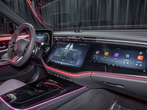 New 2026 Mercedes-Benz E 53 AMG e 4MATIC Sedan image 15