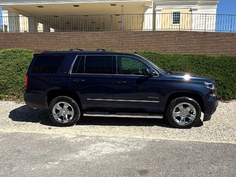 Used 2019 Chevrolet Tahoe LT w/ LT Signature Package image 15