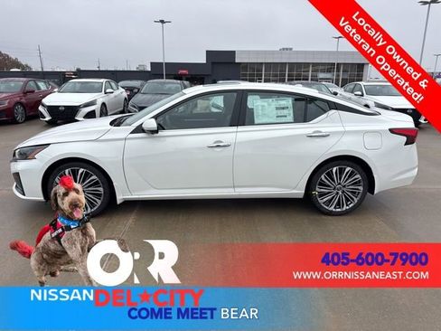 New 2025 Nissan Altima 2.5 SL image 2